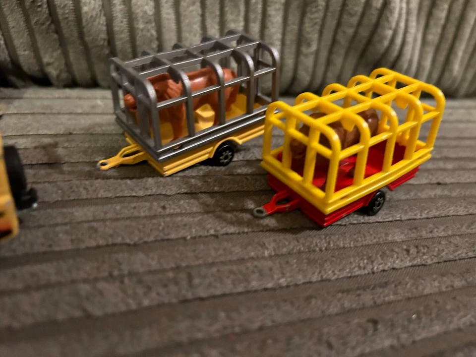 Majorette 266 Land Rover Defender 90 Safari con remolque Lion Jage x 2 Foto 3 de 3