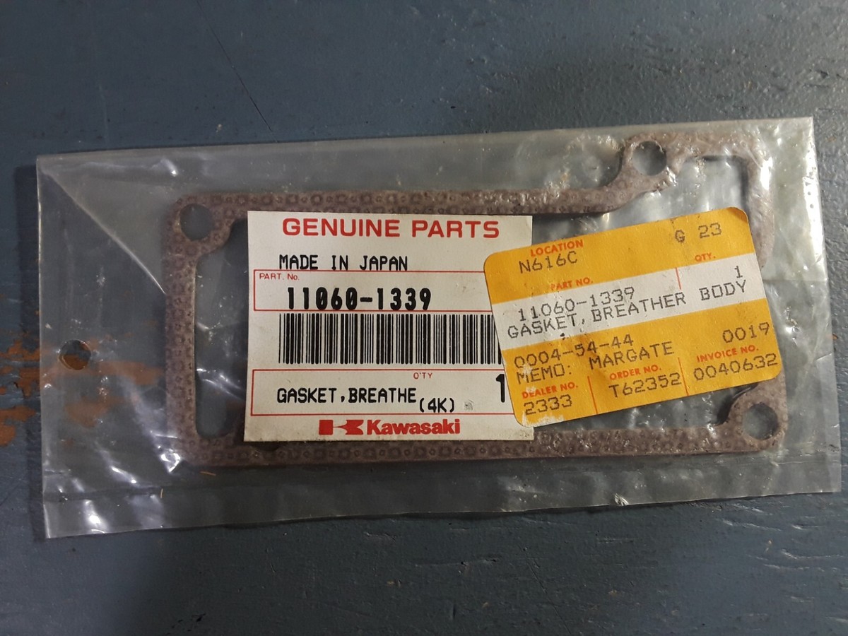 NOS KAWASAKI BREATHER BODY GASKET ZX1100 1993-1997 ZG1000 95 11060