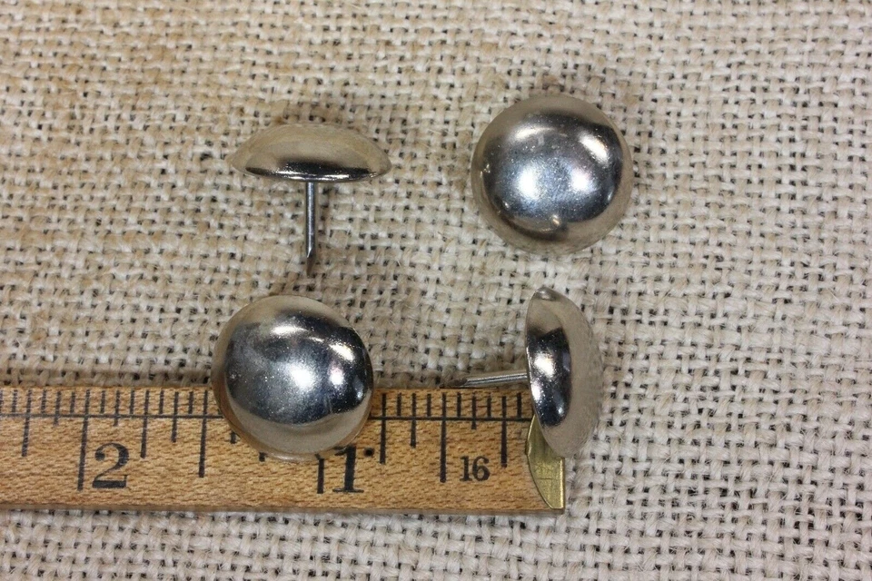 "10 tachuelas antiguas de níquel sobre latón macizo 3/4"" cabeza redonda vintage 1957 pies de muebles" Foto 3 de 4