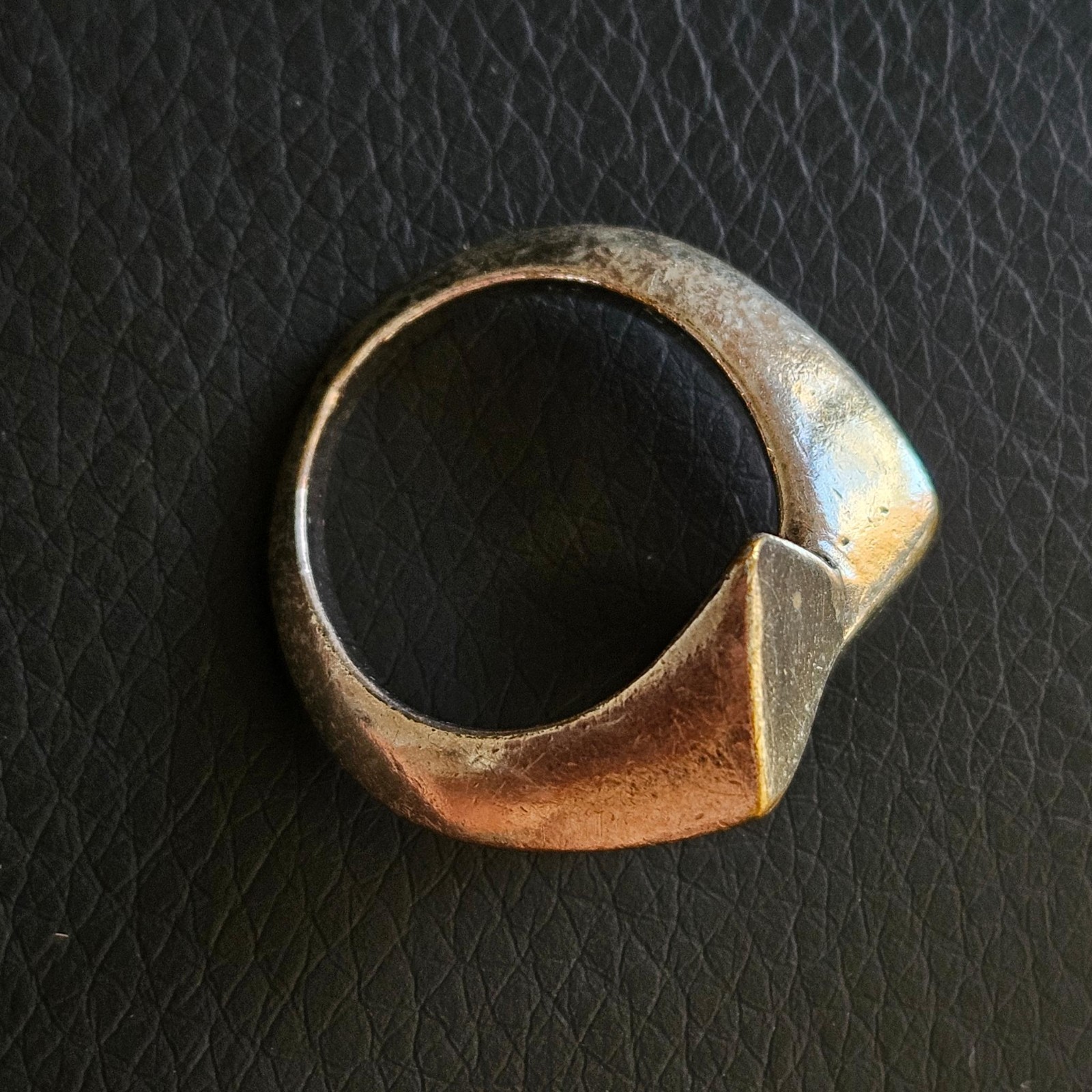 Fashion Triangular Section Shape Silver Crystal S… - image 4