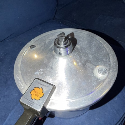 #ad Presto Stove Top Pressure Cooker Aluminum Silver Safety Valve Locking Lid $25.00