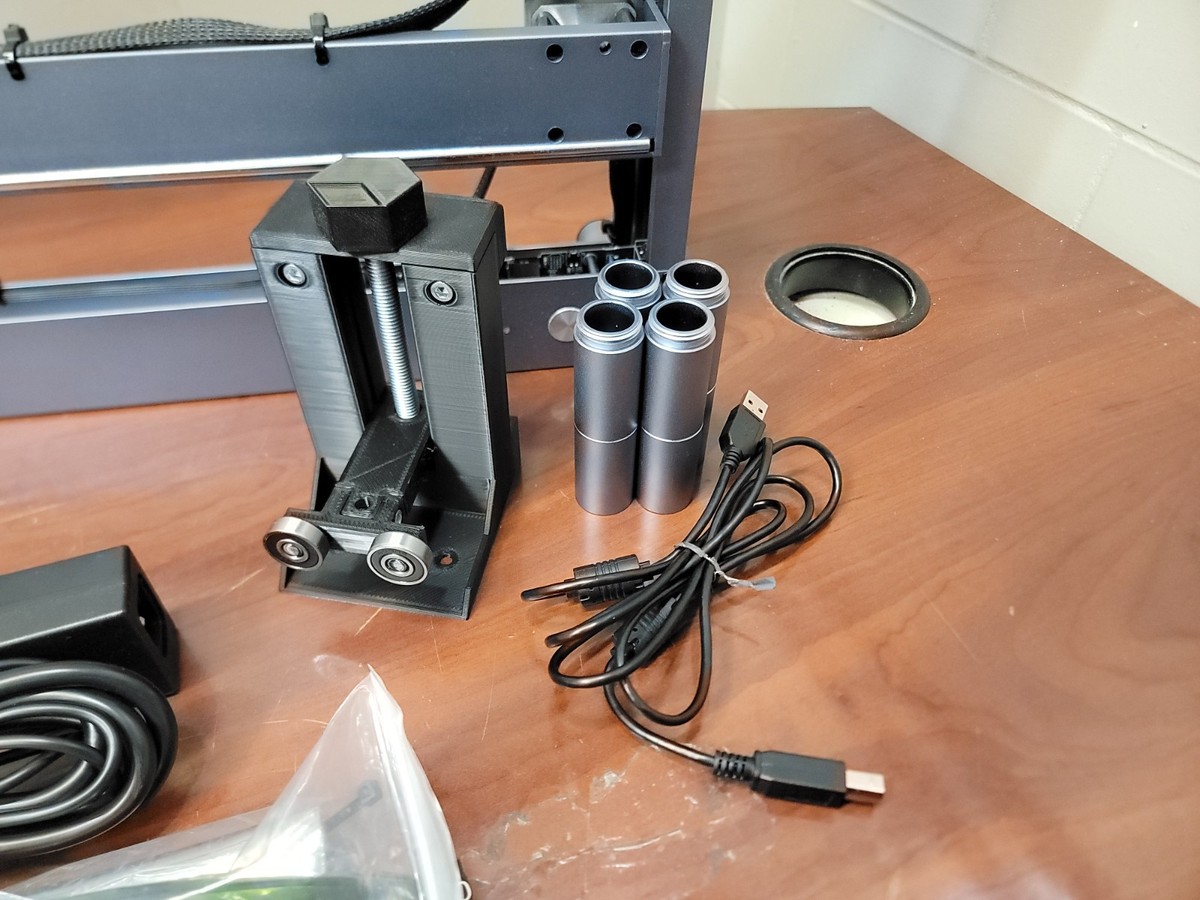 XTool D1 MD1-K1617-L05 5W Ultra Accurate Laser Cutter and Engraver