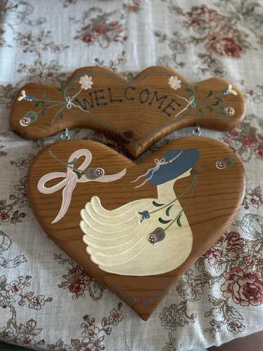 Vtg Primitive Country Wood Goose Welcome Plaque Heart Shaped Hand Painted Folk