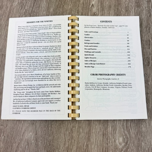 Vintage Cookbook Desserts For The Nineties Spiral-Bound Over 300 Simple Recipes - Foto 4 di 10