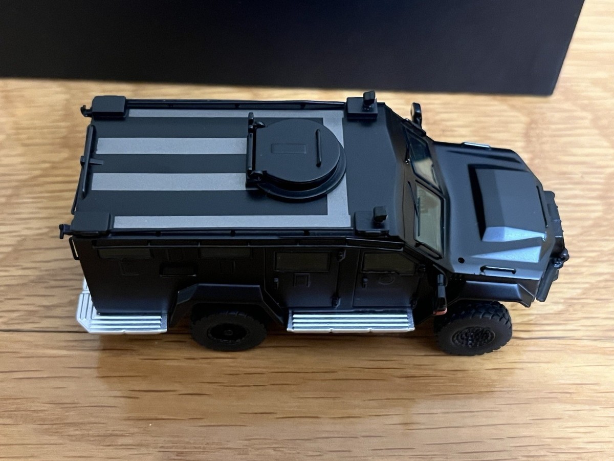 MVA Models 1:64 BEARCAT Armored Vehicle With Opening Doors W