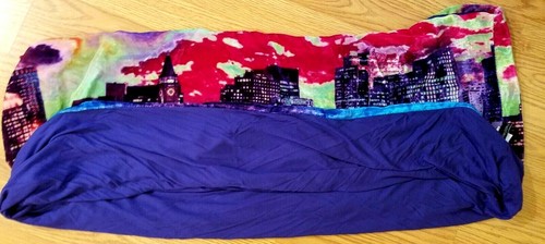 CYNTHIA ROWLEY Womans INFINITY Scarf CITY SCAPE Velour BLUE Jersey 36x20 - Picture 8 of 10