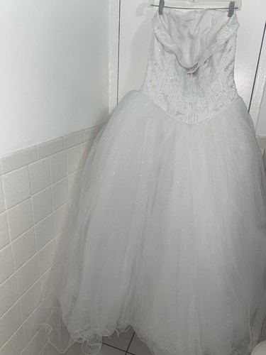 DAVIDs Bridal SZ 16 BEADED Ball Gown Wedding Dress Strapless Princess Tulle - Picture 10 of 17