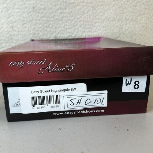 NWT Easy Street Womens Alive 5 Nightingale Silver Shoe Size 8W Wide - Picture 12 of 13