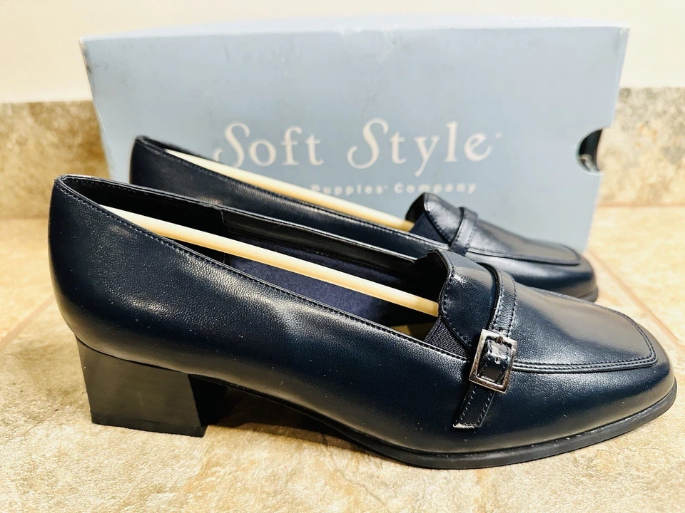 Estilo suave | Zapatos planos de cuero azul marino deslizantes para mujer talla 6 M | ¡NUEVOS! ✨💖 Foto 2 de 4