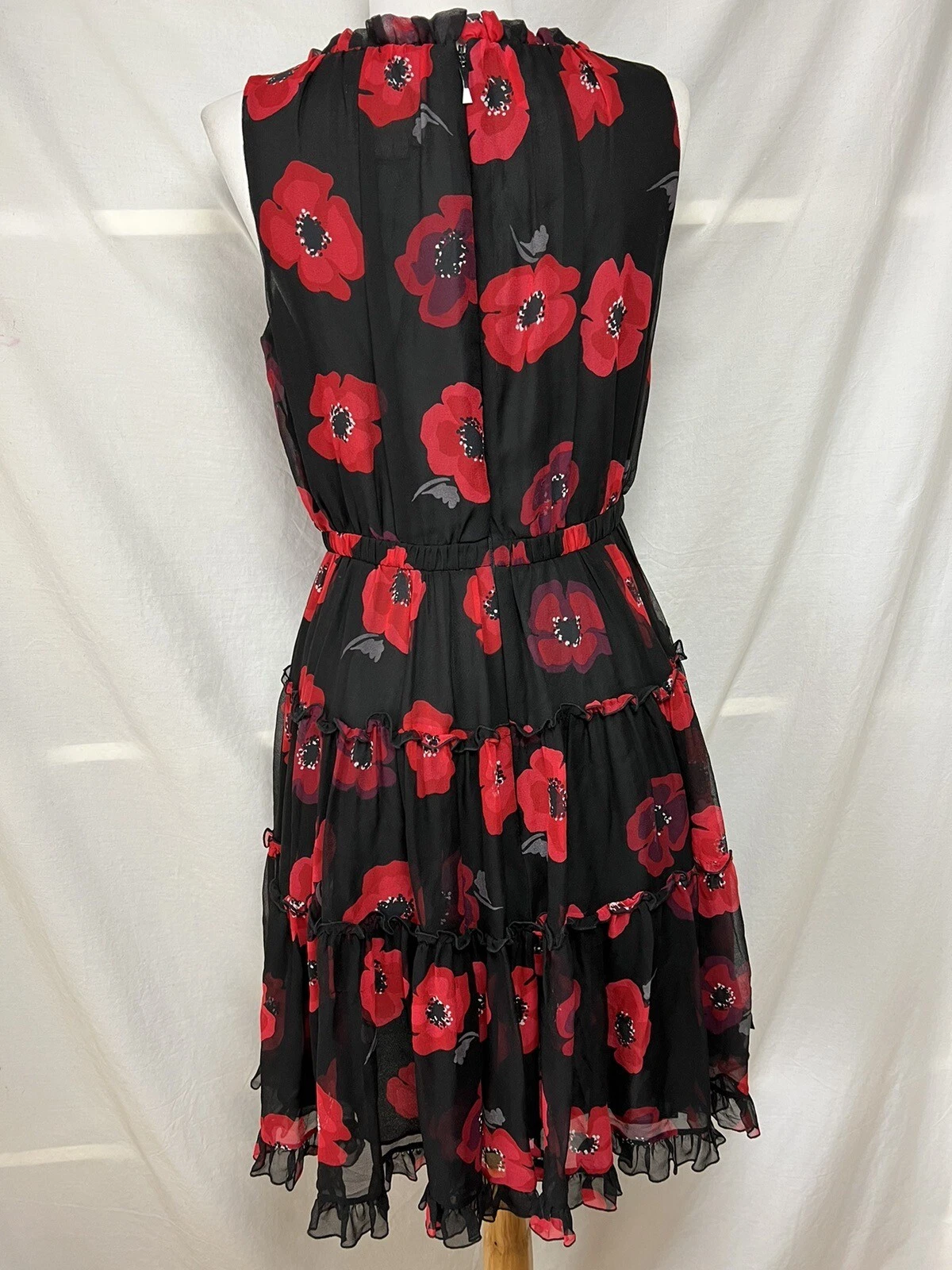 Mini abito Kate Spade papavero chiffon aderente e svasato 2 arricciature rosso nero seta floreale