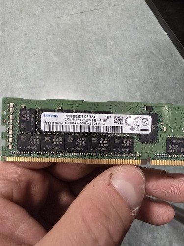 Samsung 32GB ECC-Registered DDR4-2666 CL19 (M393A4K40CB2-CTD) Server RDIMM RAM - 第 1/1 張圖片