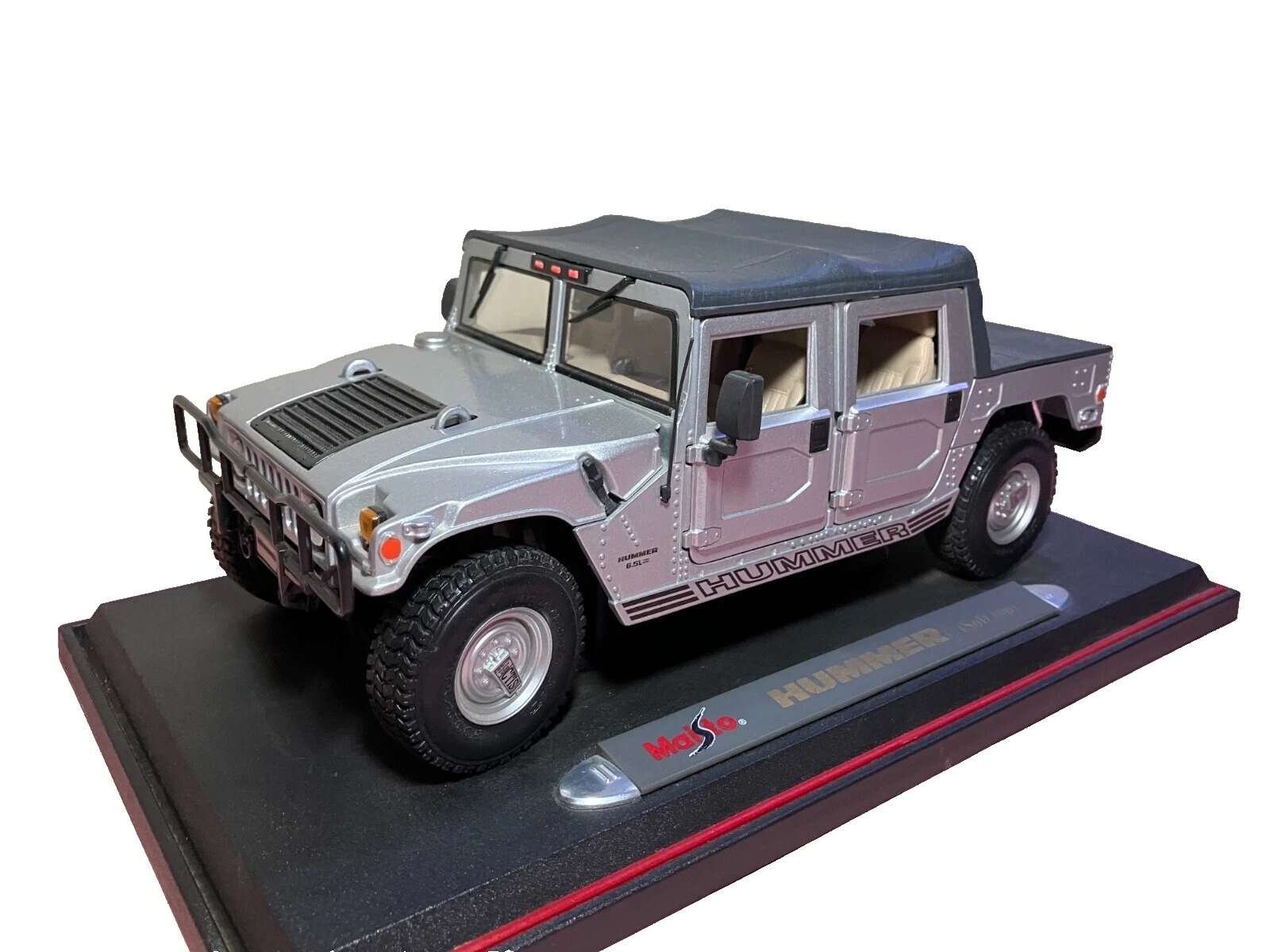 Maisto Hummer 1:18 Scale Diecast & Toy Vehicles