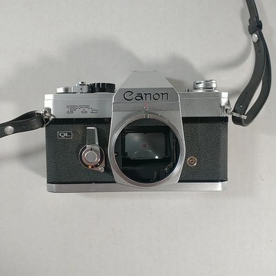 Canon FTb QL 35mm SLR Film With Camera 3 Lenses Strap & Camera