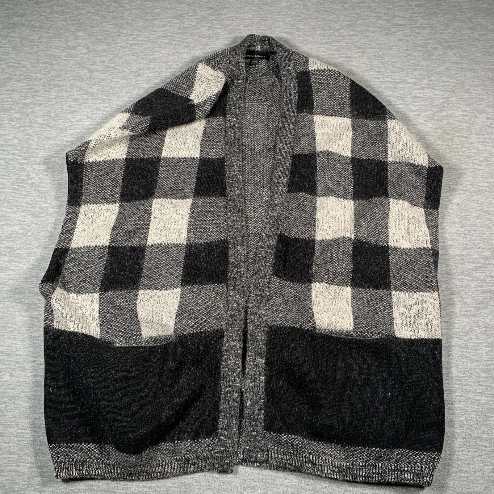 Banana Republic Poncho Womens XS/S Black Gray Buffalo Check Open Front Pockets