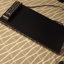 Samsung BD-D5300 Blu-ray Disc Player with Remote - great condition 