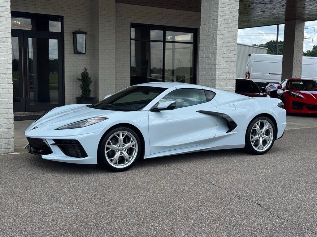 2022 Ceramic Matrix Gray Metallic Chevrolet Corvette Stingray 2LT | C8 Corvette Photo 4