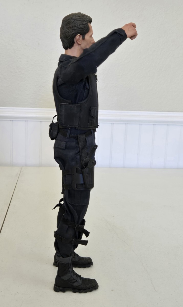 Hot Toys MMS182 The Dark Knight Lt Jim Gordon GCPD S.W.A.T Suit Ver New Rare JP