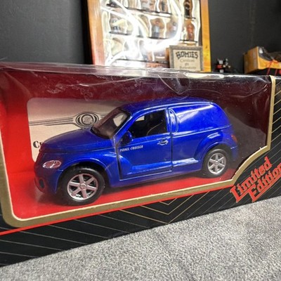 Maisto Limited Edition Diecast Chrysler Panel Cruiser Van 1:38 Blue