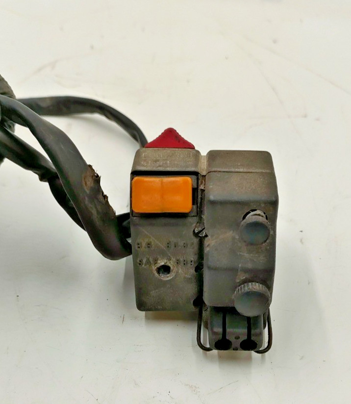 BLOCCHETTO COMMUTATORE DEVIO LUDI DESTRO - MOTO GUZZI V35 DAL 1977 AL 1980