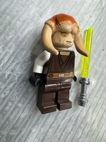 LEGO Star Wars MINIFIGURE Jedi Saesee Tiin 9498 7931