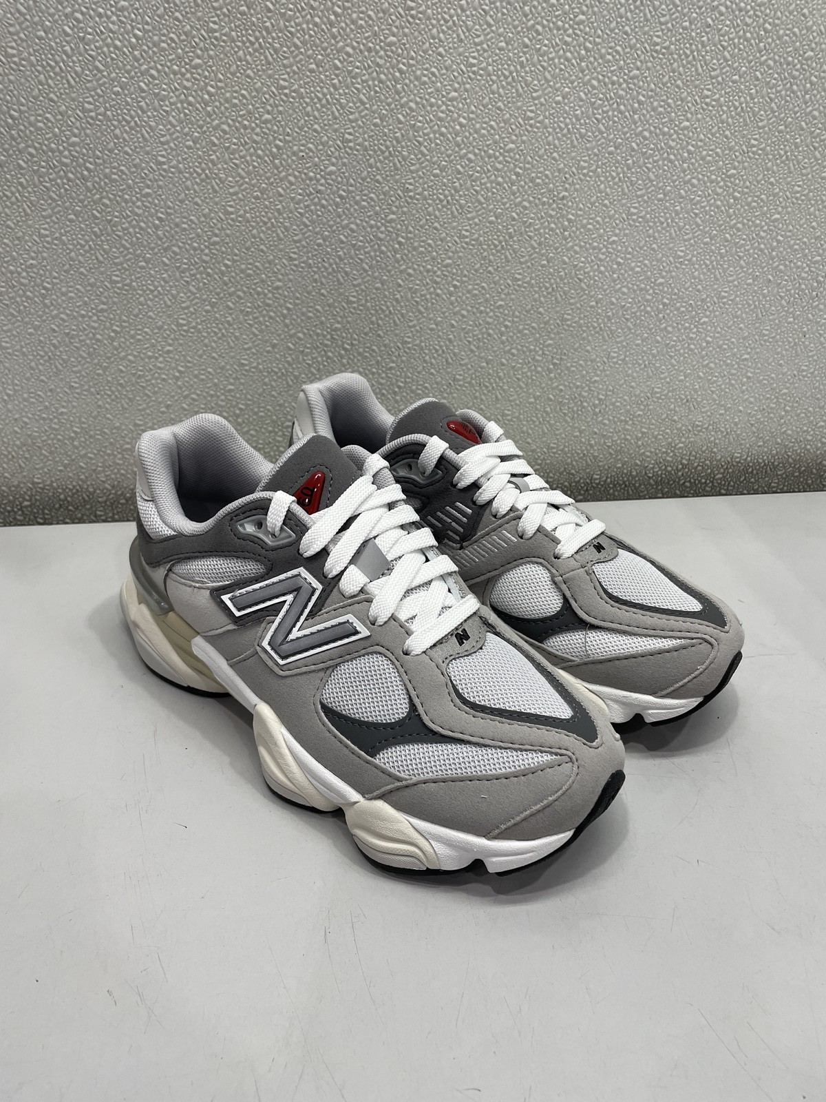 New Balance 9060 Lace Lifestyle Sneakers Kids US 5, Gray