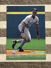 2001 Topps Fusion Baseball Fred McGriff Card #80
