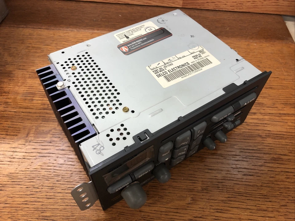 Pontiac Firebird 1994-2003 transmisión automática Firehawk DELCO CD RADIO estéreo 2 bandas ecualizador ecualizador Foto 3 de 4