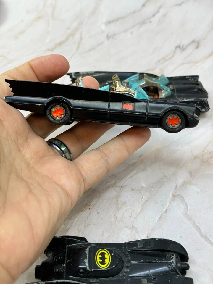 2 RARE CORGI TOYS No 267 VINTAGE 1966 BATMAN 'S BATMOBILE Plus One Current One - Image 4 of 4