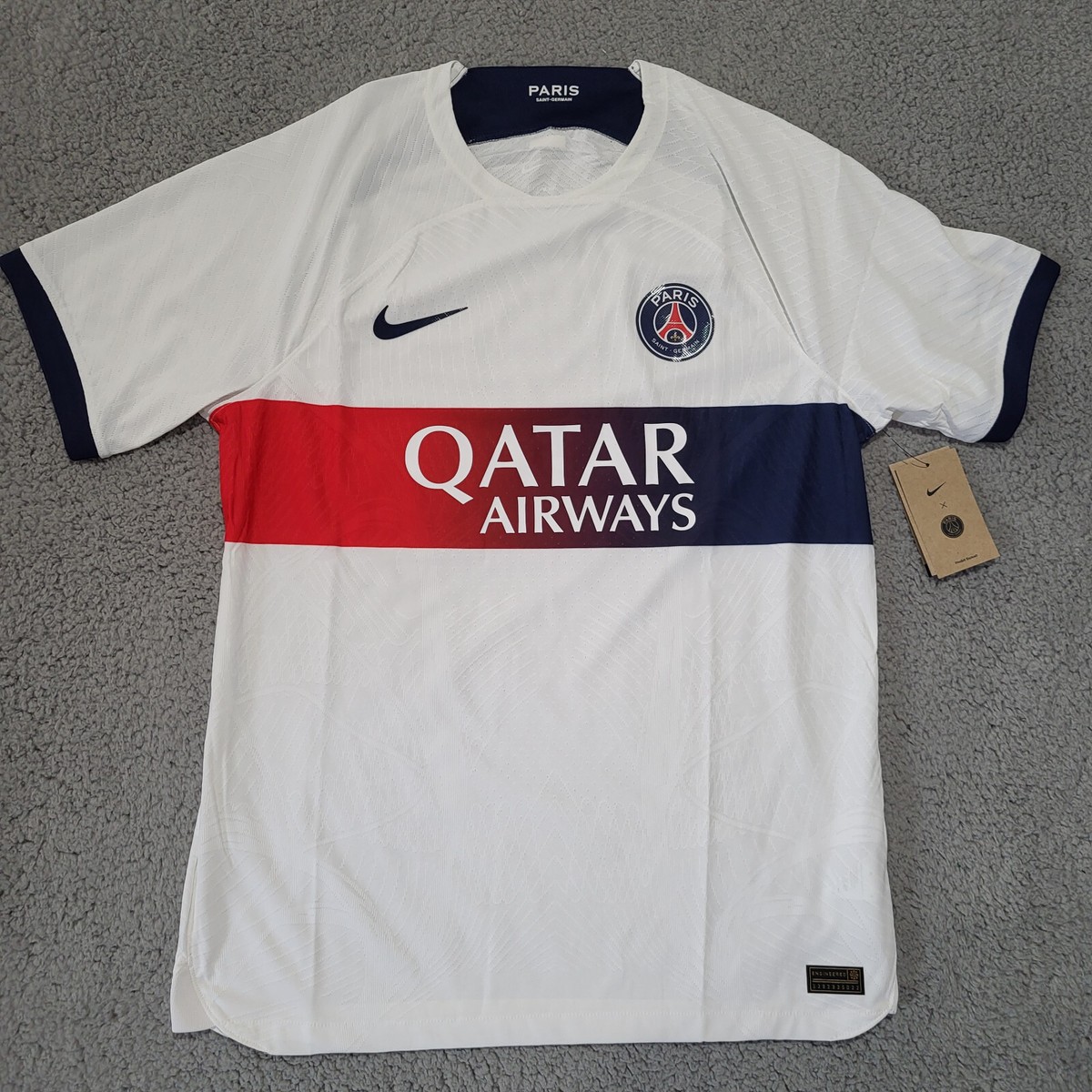 Nike Paris Saint-Germain23-24ジャージ size M NIKE PARIS SAINT-GERMAIN HOME JERSEY 23/24