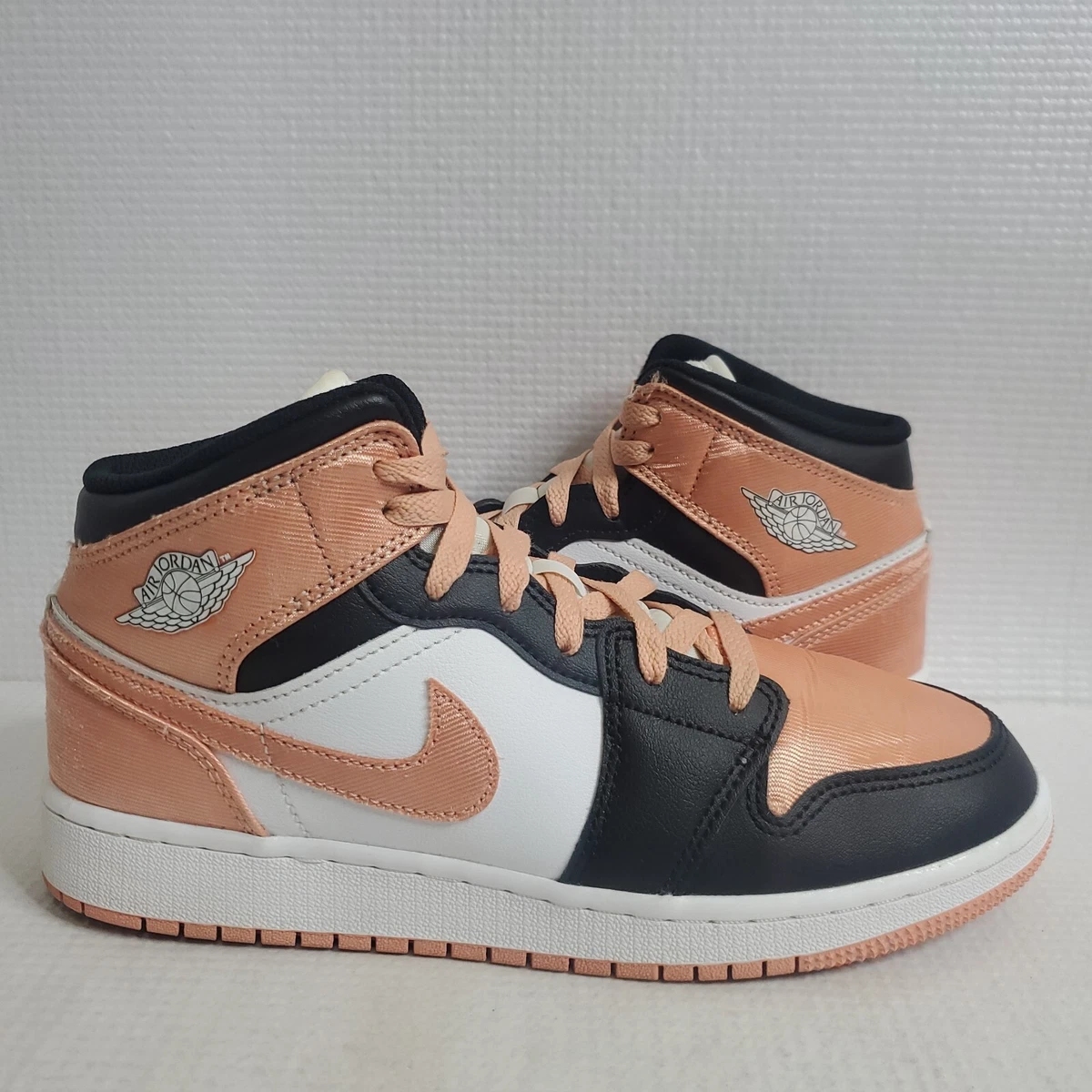 Nike air jordan 1 mid sneakers in clearance colourblock