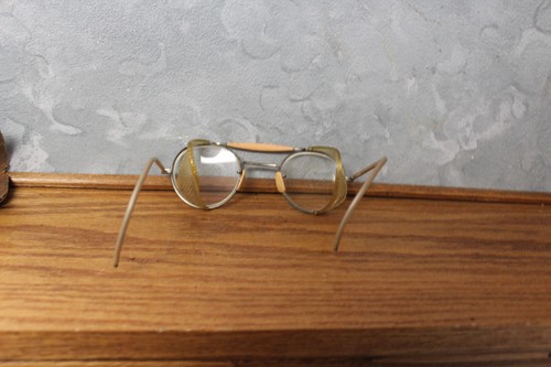 Vintage Willson Goggles Foldable Safety Glasses Welder? Thick Glass Steampunk - Picture 2 of 12