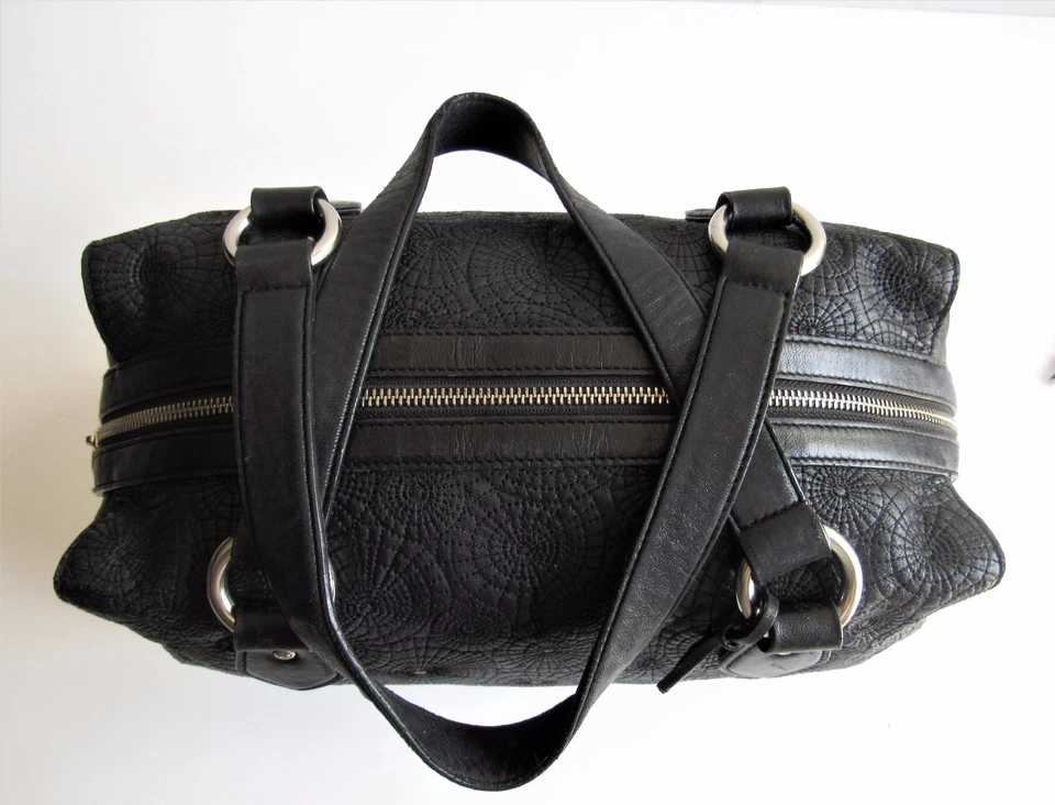 OSCAR DE LA RENTA стильный черный кожаный вырез узор средний сумка с короткими ручками - Изображение 2 из 4