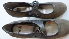 Sofft 8.5M Pointed Women's Dress Shoes Gray, Tan w/Shade of Green