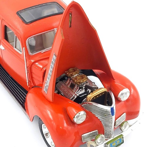 Camión con panel Chevy Monogram 39 Dr Feelgood's Elixir 1:24 modelo 2772 preensamblado - Imagen 8 de 10