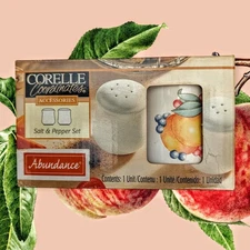 CORELLE Coordinates Salt Pepper Shakers Set Peach Blueberry Fruit 2009 ABUNDANCE
