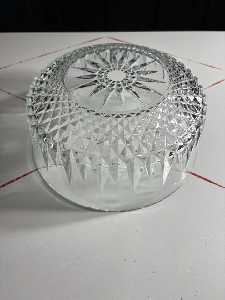 VTG ARCOROC USA Serving Salad/Candy Bowl Crystal Clear Glass STARBURST 9" Nice - Image 3 of 4