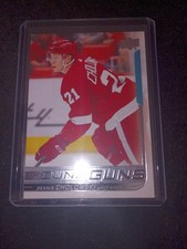 2018-19 Upper Deck - Young Guns Dennis Cholowski #231 (RC)