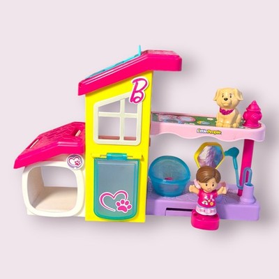 Fisher-Price Little People Barbie Spiel und Pflege Haustier Spa Spielset 