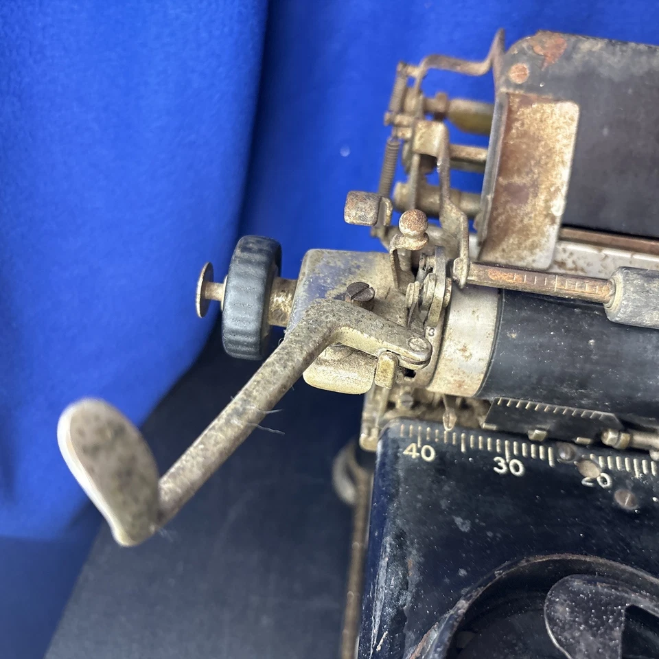 Antigua máquina de escribir Royal 10 Royal Co., inc Nueva York, EE. UU. 1927 Foto 4 de 4