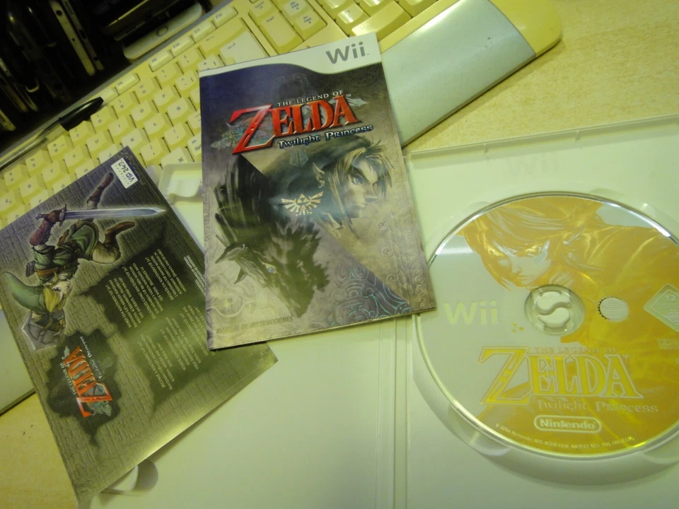 THE LEGEND OF ZELDA TWILIGHT PRINCESS NINTENDO Wii PAL-España Español Complete, foto 4 de 5