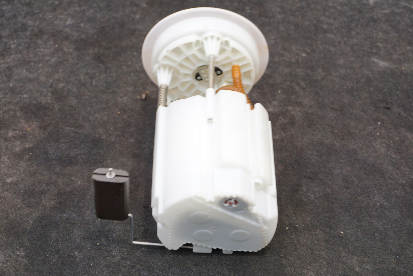 Gasoline Fuel Tank Pump Sender Assembly 16117339267 OEM BMW i8 2014-19