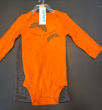 NWT Carter  s Hanging with the family bats Halloween Outfit Size 9 Months