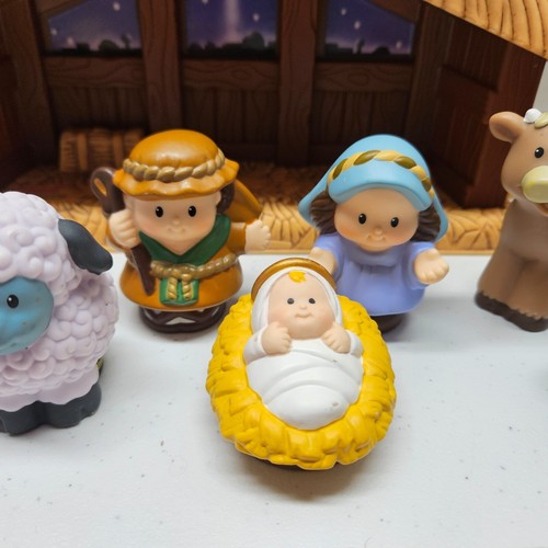 Fisher Price LITTLE PEOPLE NATIVITY SET Deluxe Christmas Music Lights - WORKS! - Picture 4 of 14