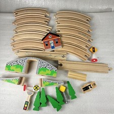 Circo Wooden Railway Train Tunnel Bridge  Tracks Compatible w/ Thomas  Brio