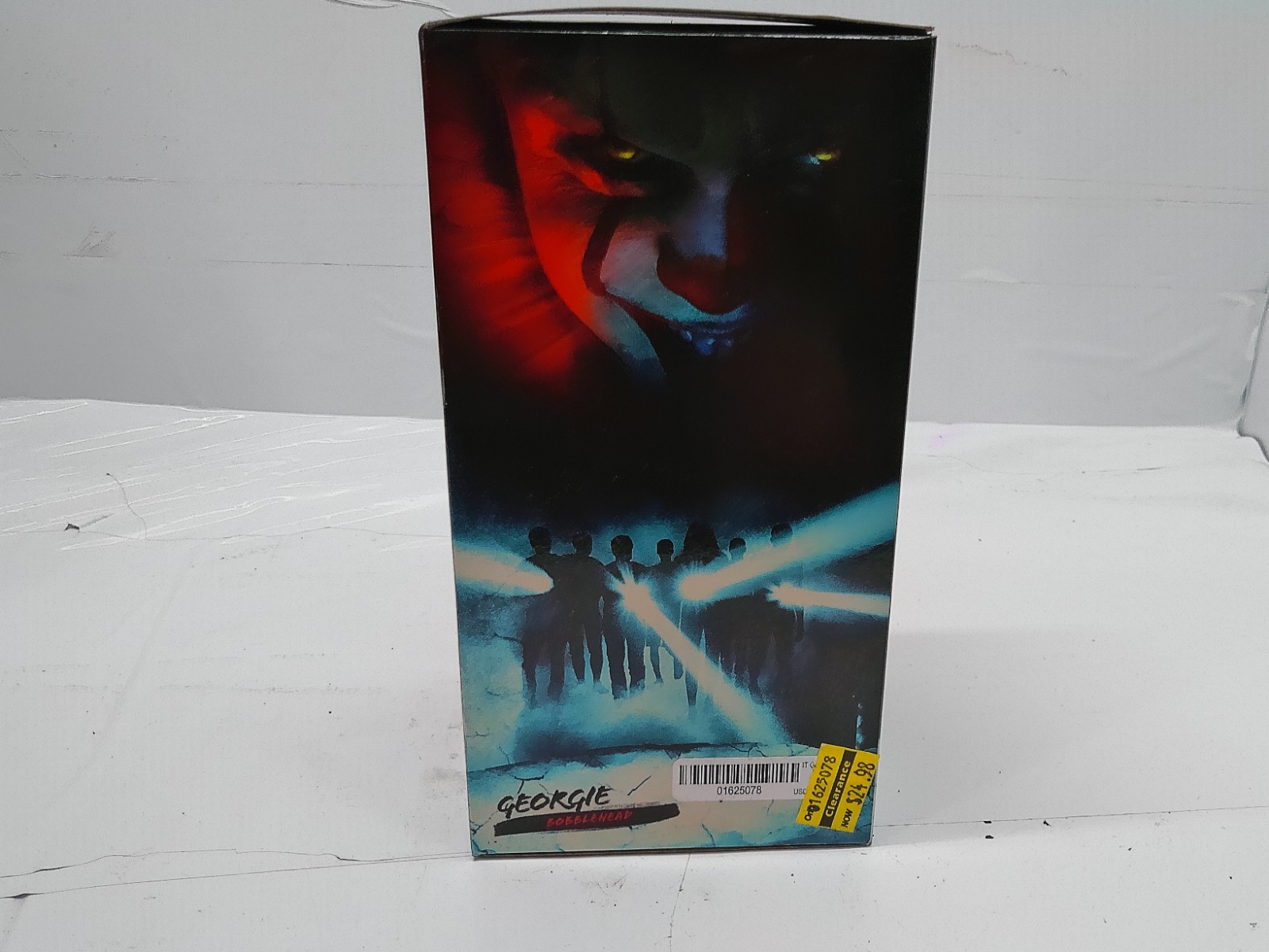 IT Chapter Two Georgie Resin Bobblehead Statue Royal Bobbles Spirit Halloween... image 4