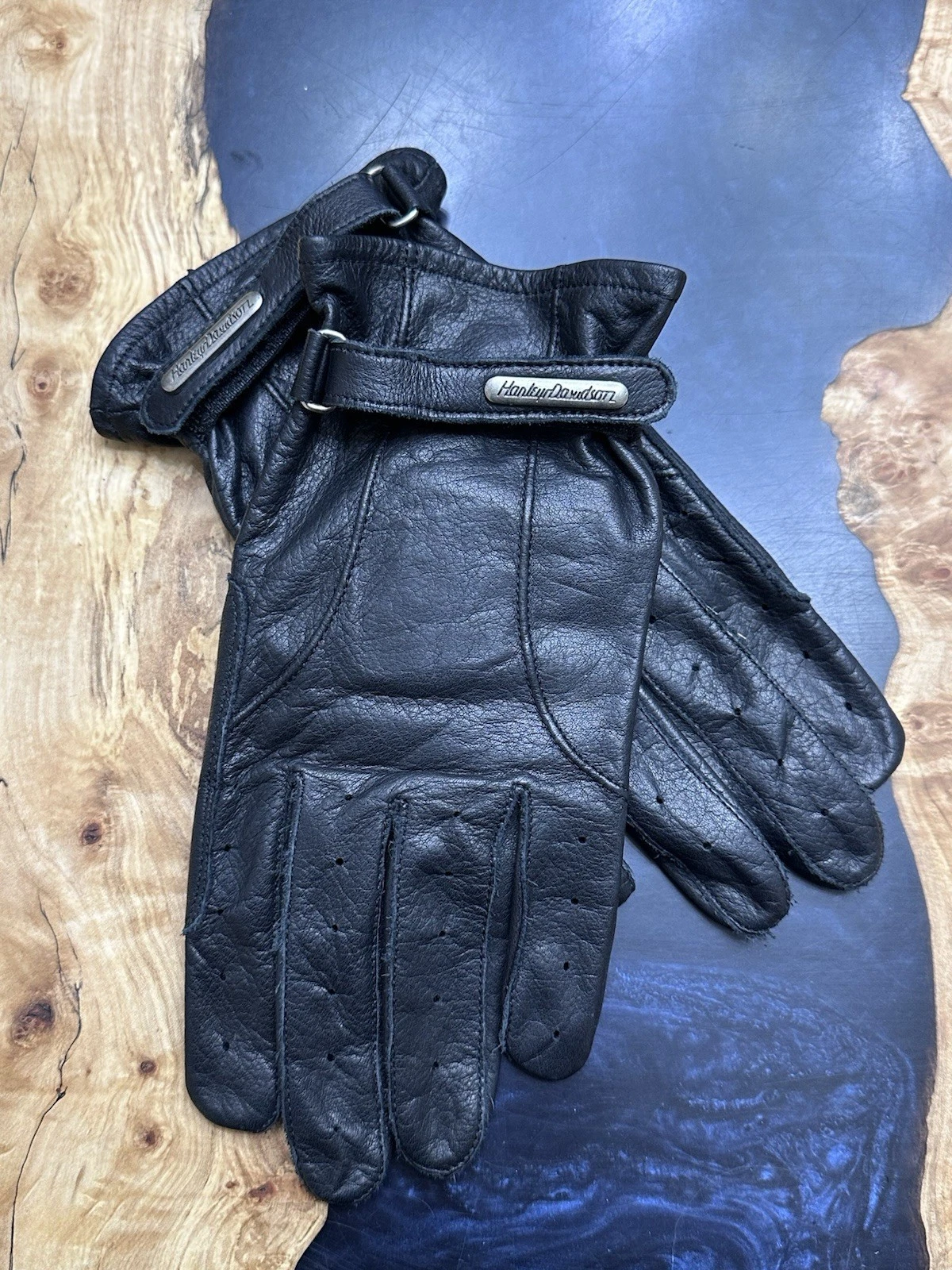 Harley-Davidson Gloves Mens Medium Black Leather Insulated Biker Motorcycle
Opens in a new window or
