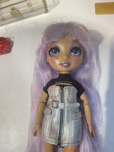 Rainbow High Avery Styles Fashion Studio Doll& Play set 300+ Looks *Complete* - Bild 4 von 14
