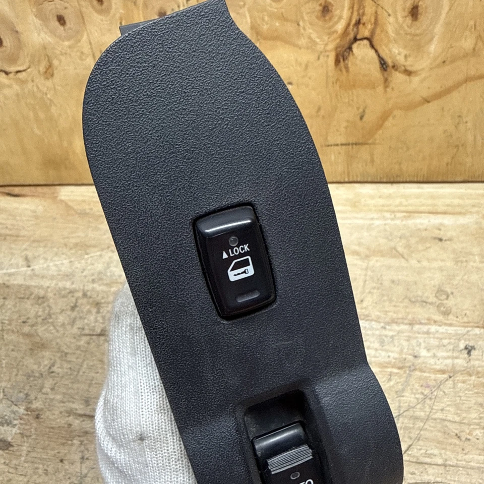 OEM 2005 - 2010 Scion TC Passenger Power Window Switch 84030-21020 Foto 4 de 4