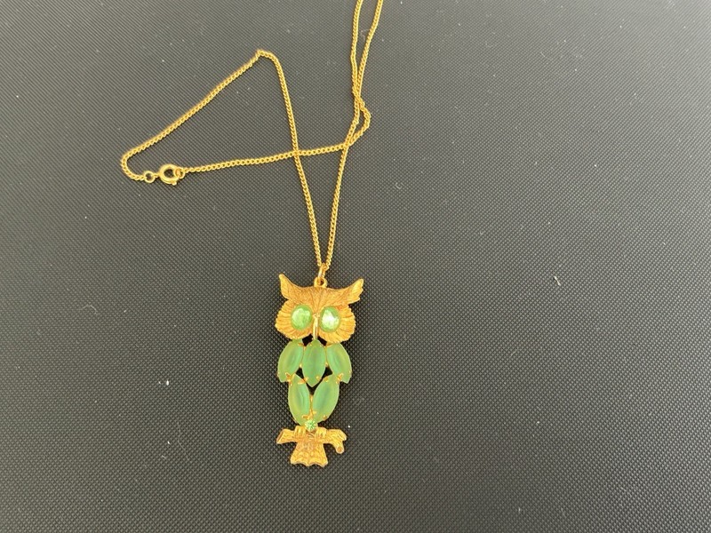 Vintage Gold Tone Green Rhinestone Owl Necklace
