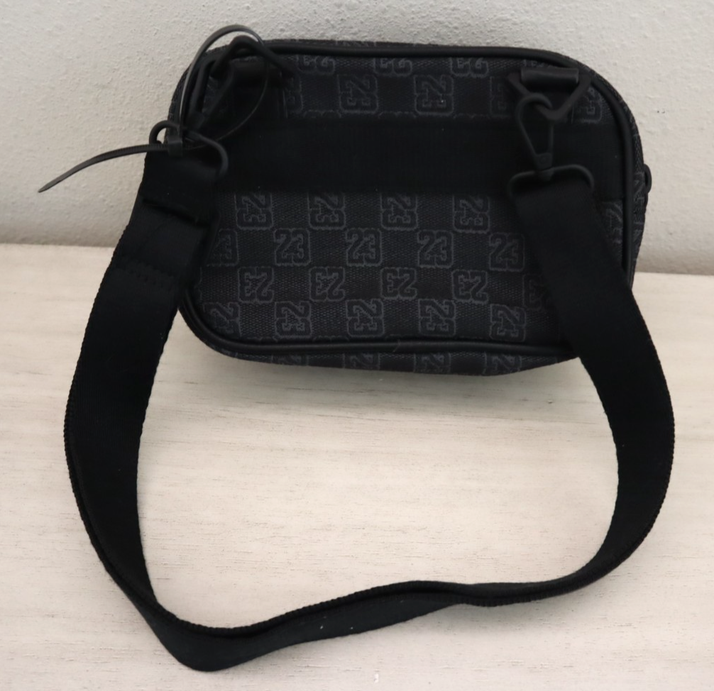 Jordan キャディバッグ ブラック 23 Nike Jordan MA0981 -KK2 Men's O/S Black 23 Monogram Camera